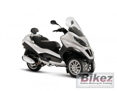 2010 Piaggio MP3 125ie photo